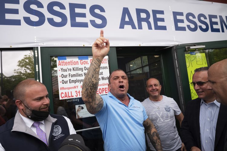 Jobless claims continue to roll in, total 41 million nationwide